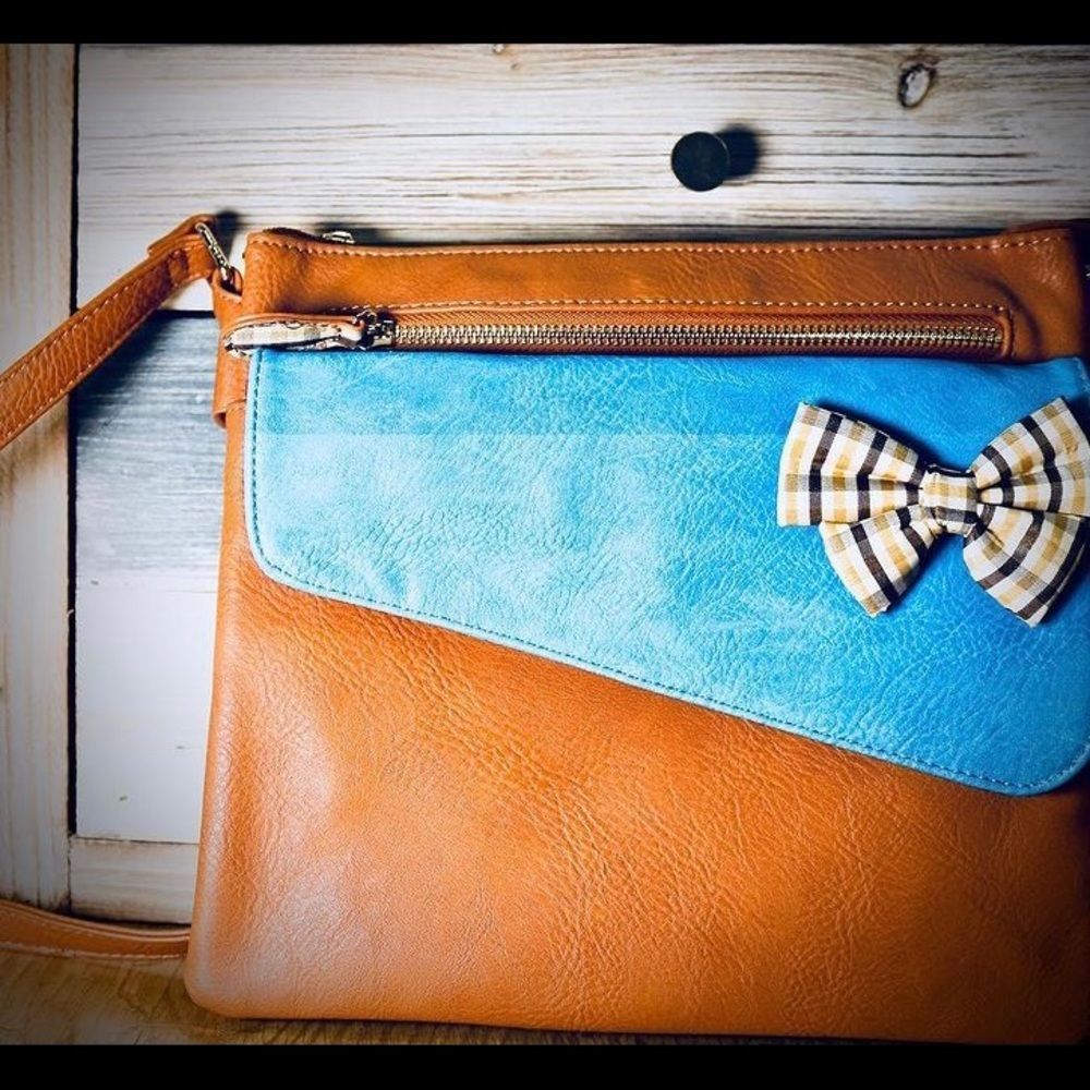 Amazing tan bag